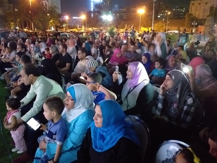 بالصور.. "هل هلالك" يجذب جمهور الشاشة الفضية.. و"القومية للفنون" تحيى ليلته الثالثة بالصور.. "هل هلالك" يجذب جمهور الشاشة الفضية.. و"القومية للفنون" تحيى ليلته الثالثة