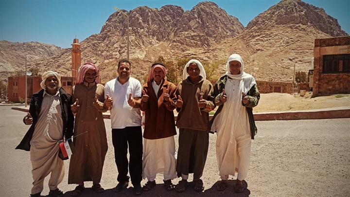 صناع الخير والمصرف المتحد ينفذان المرحلة الخامسة لإنقاذ عيون أهالي سانت كاترين 