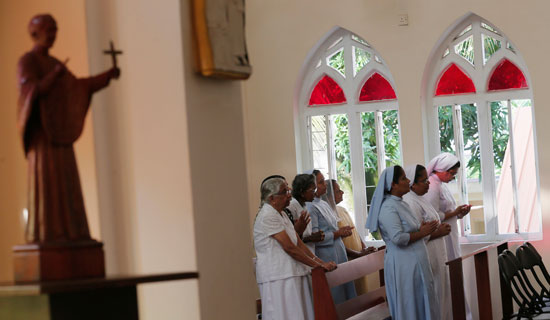 بالصور.. انطلاق أول صلاة بكنيسة فى سريلانكا بعد هجمات عيد الفصح