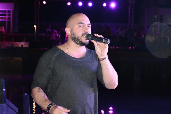 بالصور.. العسيلي يتألق يشعل "ليالي الميريلاند" بـ"ابن مصر" بحضور كامل العدد وسط نجوم الفن والإعلام بالصور.. العسيلي يتألق يشعل "ليالي الميريلاند" بـ"ابن مصر" بحضور كامل العدد وسط نجوم الفن والإعلام