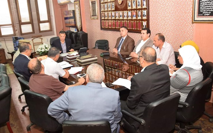 محافظ بني سويف يتابع الاستعدادات الخاصة بامتحانات الصف الأول الثانوي بالنظام الجديد‎