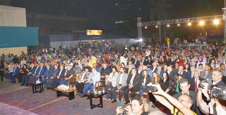 بالصور.. الثقافة تحتفل بالعاشر من رمضان وتكرم أبطال النصر وعدد من مبدعي اكتوبر بالصور.. الثقافة تحتفل بالعاشر من رمضان وتكرم أبطال النصر وعدد من مبدعي اكتوبر