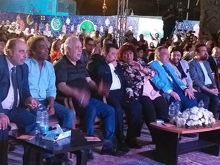 بالصور.. وزير الثقافة ورئيس الإنتاج الثقافى يكرمان الأبنودى وعلى إسماعيل و17 بطلا من القوات المسلحة بالصور.. وزير الثقافة ورئيس الإنتاج الثقافى يكرمان الأبنودى وعلى إسماعيل و17 بطلا من القوات المسلحة