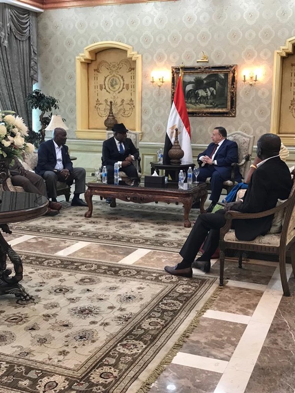 بالصور.. السيد الشريف وكيل مجلس النواب يودع رئيس برلمان غانا والوفد المرافق بمطار القاهرة بالصور.. السيد الشريف وكيل مجلس النواب يودع رئيس برلمان غانا والوفد المرافق بمطار القاهرة