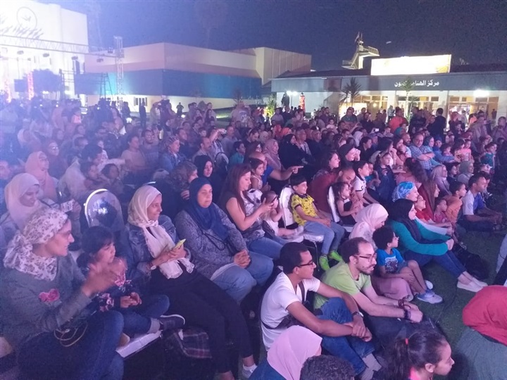 بالصور.. انطلاق فعاليات برنامج" هل هلالك" بساحة الهناجر بالصور.. انطلاق فعاليات برنامج" هل هلالك" بساحة الهناجر