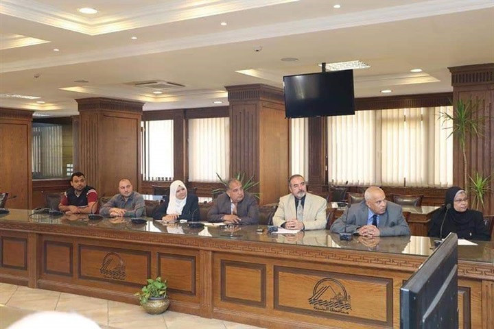 محافظ الجيزة: يلتقى مديري الادارات التعليمية للوقوف على الاستعدادات لاستقبال امتحانات الصف الاول الثانوي 
