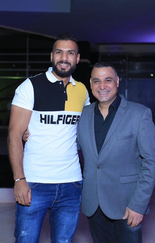 بالصور.. محمد فؤاد يشعل خيمة "ليالي الميرلاند" بحضور كامل العدد بالصور.. محمد فؤاد يشعل خيمة "ليالي الميرلاند" بحضور كامل العدد