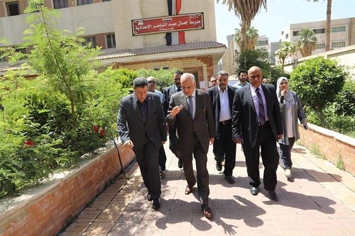 "محافظ الجيزة" يتفقد لجان امتحانات الإعدادية ببولاق والدقى 