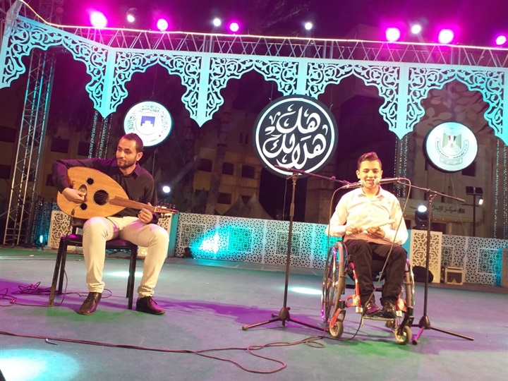 بالصور.. "أبناء مركز الحفنى" يبهرون الجمهور ضمن برنامج "هل هلالك" بالصور.. "أبناء مركز الحفنى" يبهرون الجمهور ضمن برنامج "هل هلالك"