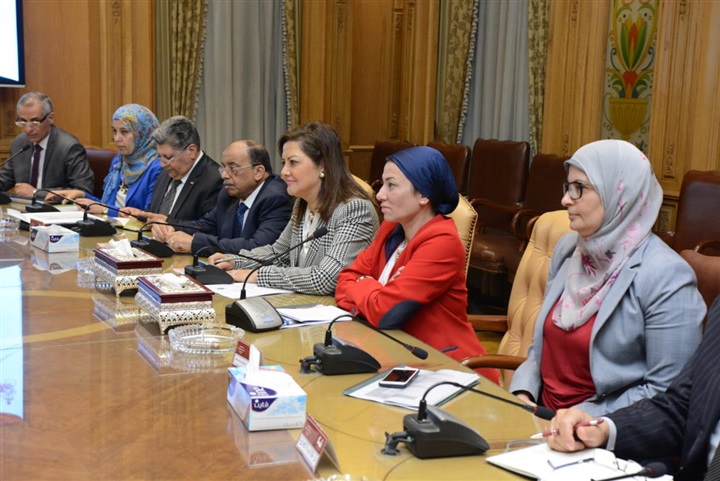 "العصار" و"فؤاد" و"شعراوي" و"التراس" يناقشون مع وزيرا " التخطيط" و"المالية" الملامح النهائية لمنظومة تدوير المخلفات "العصار" و"فؤاد" و"شعراوي" و"التراس" يناقشون مع وزيرا " التخطيط" و"المالية" الملامح النهائية لمنظومة تدوير المخلفات