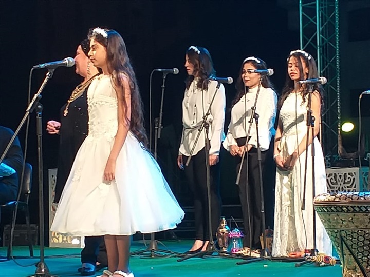 بالصور.. "أبناء مركز الحفنى" يبهرون الجمهور ضمن برنامج "هل هلالك" بالصور.. "أبناء مركز الحفنى" يبهرون الجمهور ضمن برنامج "هل هلالك"