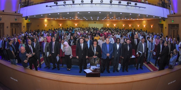 وزير الثقافة ومحافظ الإسكندرية يفتتحان الملتقي الثاني لشباب المخرجين المسرحيين وزير الثقافة ومحافظ الإسكندرية يفتتحان الملتقي الثاني لشباب المخرجين المسرحيين