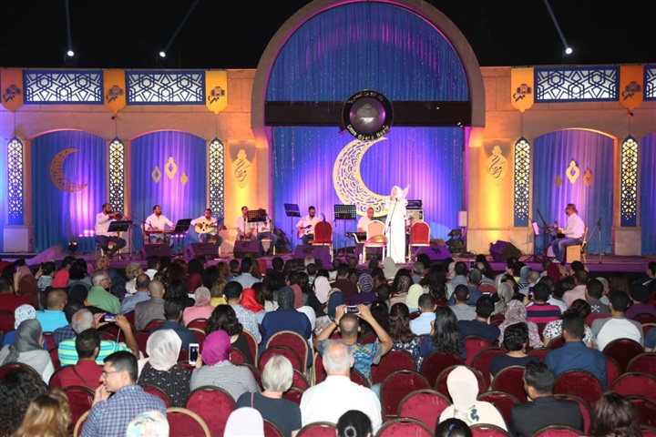 روحانيات عايدة الأيوبي حالة عشق ووجد روحاني وتفاعل مع جمهور ليالي رمضان روحانيات عايدة الأيوبي حالة عشق ووجد روحاني وتفاعل مع جمهور ليالي رمضان