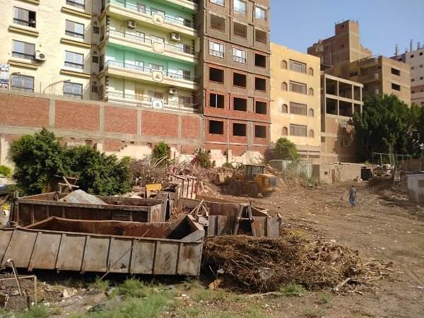 محافظ الشرقية يقود حملة مكبرة لفتح شارع بمدينة الزقازيق أمام حركة السيارات وعبور المواطنين 