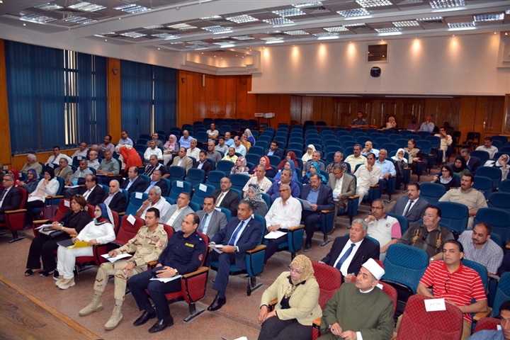 محافظ القليوبية يأمر بضرورة بمتابعة ثلاجات اللحوم ومخازن الجملة 