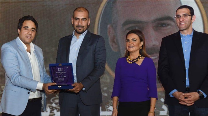بحضور وزيرة الاستثمار.. شباب الأعمال تكرم 33 شخصية من رواد الأعمال بمصر بحضور وزيرة الاستثمار.. شباب الأعمال تكرم 33 شخصية من رواد الأعمال بمصر