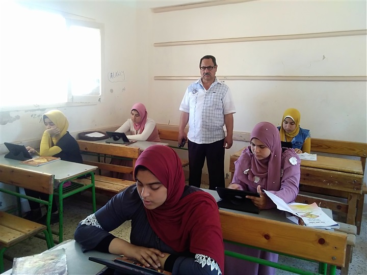 تعليم كفر الشيخ: إجراء امتحانات أولي ثانوي"إلكترونيًا" في 11 مدرسة و"بوكليت" بـ86 مدرسة
