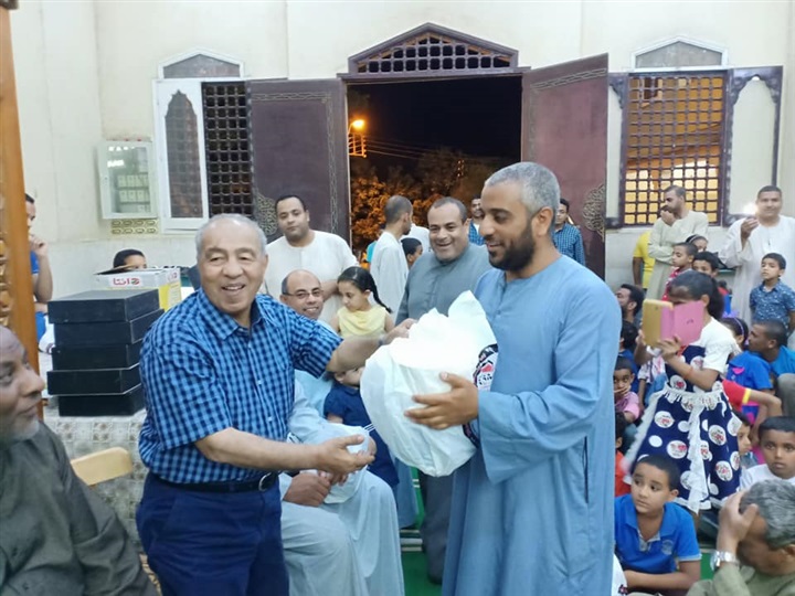 بالصور.." شباب المستقبل " بالخضيرات تُكرم 80 حافظًا لكتاب الله في احتفالية كبري بالصور.." شباب المستقبل " بالخضيرات تُكرم 80 حافظًا لكتاب الله في احتفالية كبري
