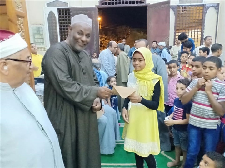 بالصور.." شباب المستقبل " بالخضيرات تُكرم 80 حافظًا لكتاب الله في احتفالية كبري بالصور.." شباب المستقبل " بالخضيرات تُكرم 80 حافظًا لكتاب الله في احتفالية كبري