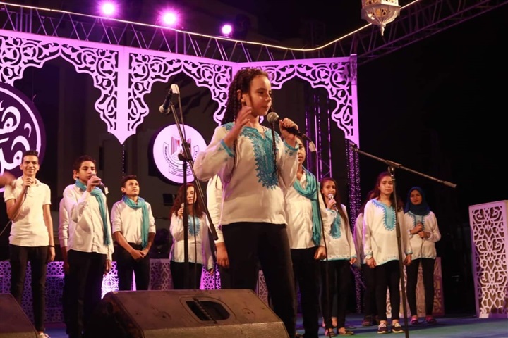 "كورال الصعيد" يبهر جمهور مسرح ساحة الهناجر ضمن برنامج "هل هلالك" "كورال الصعيد" يبهر جمهور مسرح ساحة الهناجر ضمن برنامج "هل هلالك"