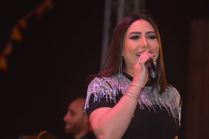 بالصور.. بوسي تتألق بحفل كامل العدد في خيمة "الحارة" بالقاهرة الجديدة بالصور.. بوسي تتألق بحفل كامل العدد في خيمة "الحارة" بالقاهرة الجديدة