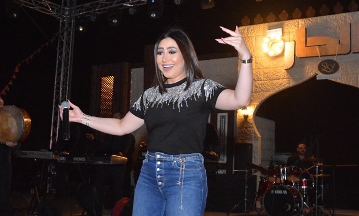 بالصور.. بوسي تتألق بحفل كامل العدد في خيمة "الحارة" بالقاهرة الجديدة بالصور.. بوسي تتألق بحفل كامل العدد في خيمة "الحارة" بالقاهرة الجديدة
