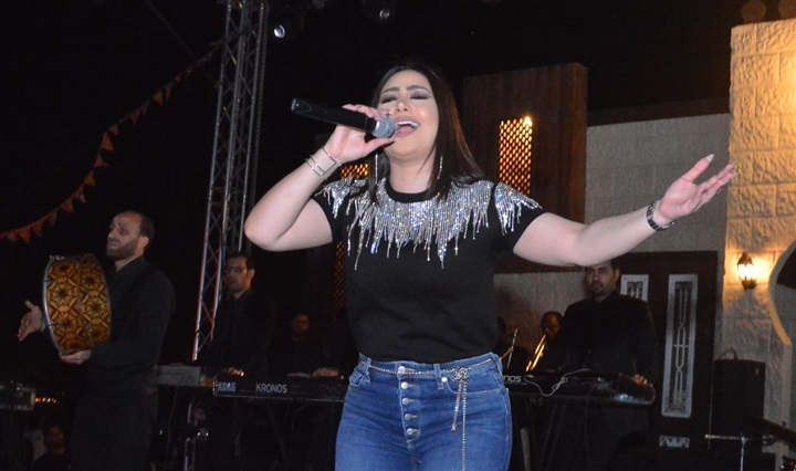 بالصور.. بوسي تتألق بحفل كامل العدد في خيمة "الحارة" بالقاهرة الجديدة بالصور.. بوسي تتألق بحفل كامل العدد في خيمة "الحارة" بالقاهرة الجديدة