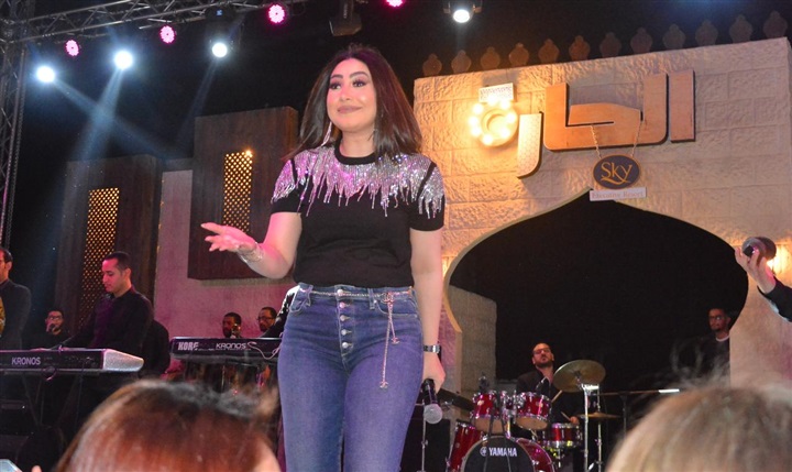 بالصور.. بوسي تتألق بحفل كامل العدد في خيمة "الحارة" بالقاهرة الجديدة بالصور.. بوسي تتألق بحفل كامل العدد في خيمة "الحارة" بالقاهرة الجديدة