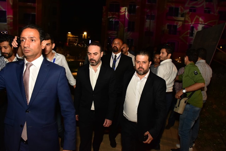 بالصور.. وائل جسار ومحمد عدوية يشعلان خيمة "ستون ريزيدنس" بحضور نجوم الفن والمشاهير بالصور.. وائل جسار ومحمد عدوية يشعلان خيمة "ستون ريزيدنس" بحضور نجوم الفن والمشاهير