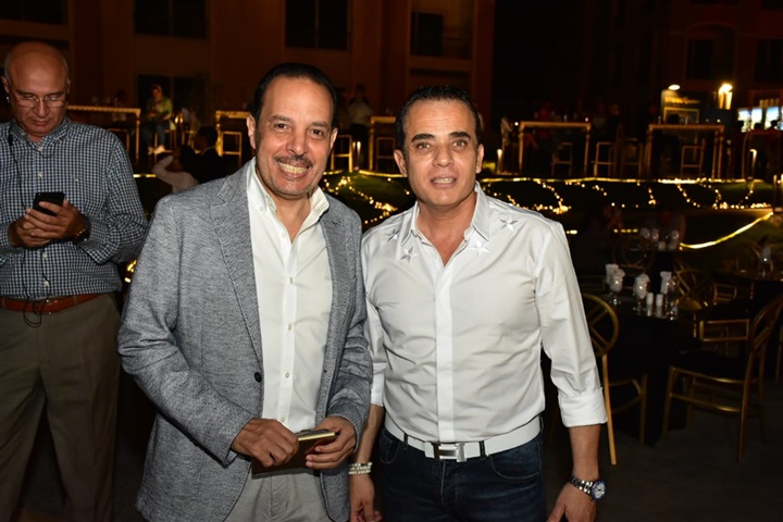بالصور.. وائل جسار ومحمد عدوية يشعلان خيمة "ستون ريزيدنس" بحضور نجوم الفن والمشاهير بالصور.. وائل جسار ومحمد عدوية يشعلان خيمة "ستون ريزيدنس" بحضور نجوم الفن والمشاهير