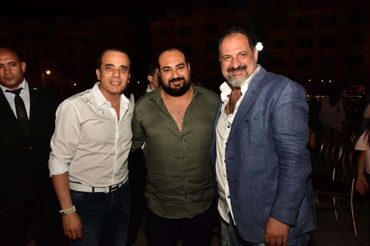 بالصور.. وائل جسار ومحمد عدوية يشعلان خيمة "ستون ريزيدنس" بحضور نجوم الفن والمشاهير بالصور.. وائل جسار ومحمد عدوية يشعلان خيمة "ستون ريزيدنس" بحضور نجوم الفن والمشاهير