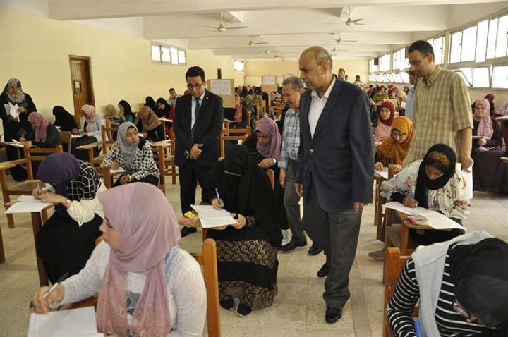ضبط 19 حالة غش منذ بداية الامتحانات بجامعة المنيا 
