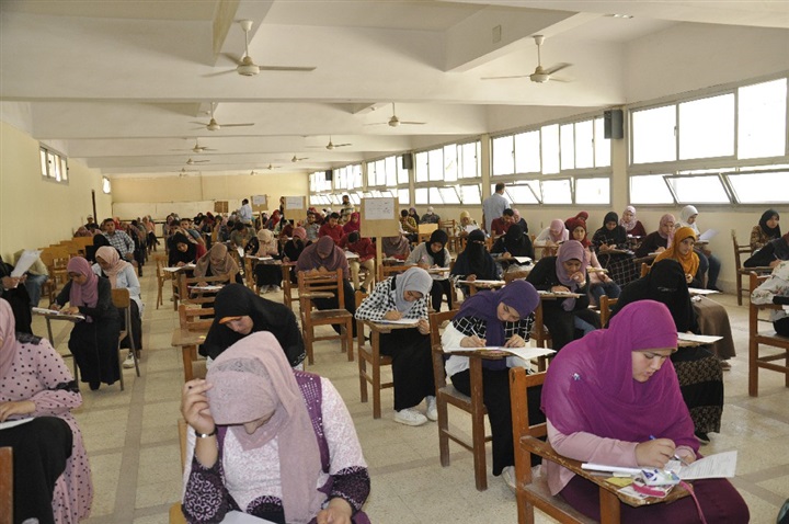 ضبط 19 حالة غش منذ بداية الامتحانات بجامعة المنيا 