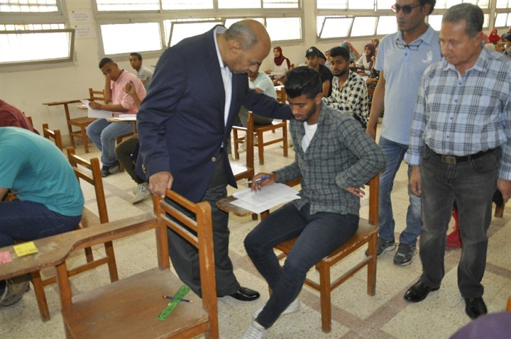 ضبط 19 حالة غش منذ بداية الامتحانات بجامعة المنيا 