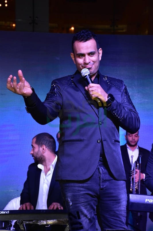 بالصور .. الليثي يشعل خيمة "ليالي الخديوي" بحفل كامل العدد في القاهرة الجديدة بالصور .. الليثي يشعل خيمة "ليالي الخديوي" بحفل كامل العدد في القاهرة الجديدة