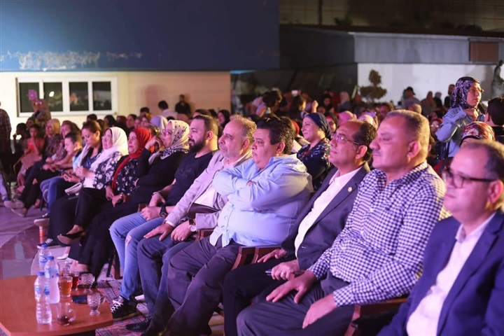 شاهد.. "فاطمة محمد على" تحيى حفل ختام برنامج "هل هلالك4" شاهد.. "فاطمة محمد على" تحيى حفل ختام برنامج "هل هلالك4"