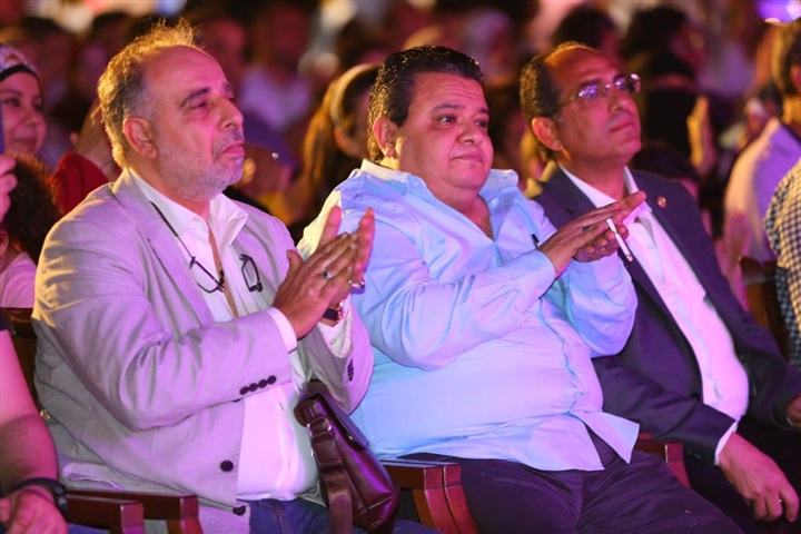 شاهد.. "فاطمة محمد على" تحيى حفل ختام برنامج "هل هلالك4" شاهد.. "فاطمة محمد على" تحيى حفل ختام برنامج "هل هلالك4"