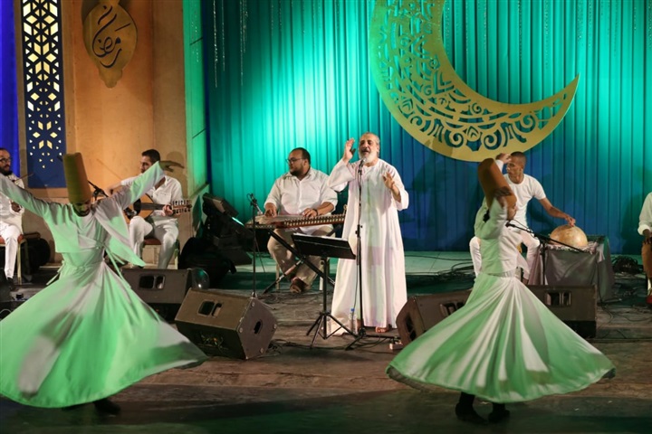 عشرون ألف مشاهد ضيوف الأوبرا فى ليالي رمضان الفنية عشرون ألف مشاهد ضيوف الأوبرا فى ليالي رمضان الفنية