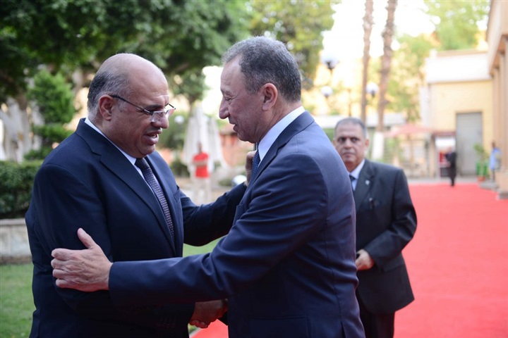 بالصور.. كوكبة من الإعلاميين والشخصيات العامة في حفل إفطار الأهلي بالصور.. كوكبة من الإعلاميين والشخصيات العامة في حفل إفطار الأهلي