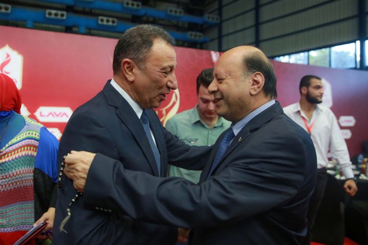 بالصور.. كوكبة من الإعلاميين والشخصيات العامة في حفل إفطار الأهلي بالصور.. كوكبة من الإعلاميين والشخصيات العامة في حفل إفطار الأهلي