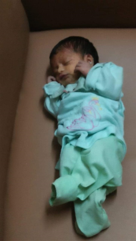 العثور على طفلة حديثى الولادة بجوار شريط القطار أمام مول العابد 