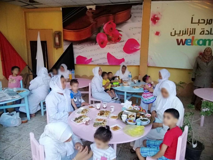 سجن القناطر نساء يستقبل 12 طفل مودعين بإحدى دور الرعاية لزيارة أمهاتهم 