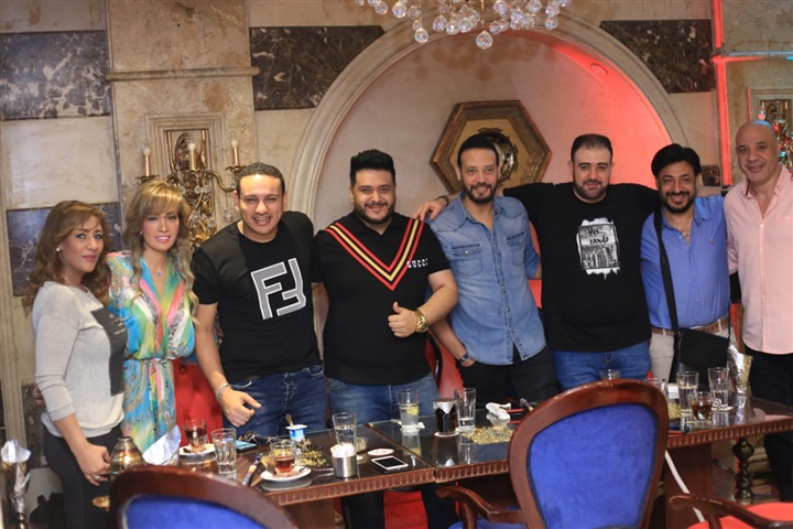 "محمد نور وحمادة الليثي" في افطار إحدى شركات الإنتاج الفني