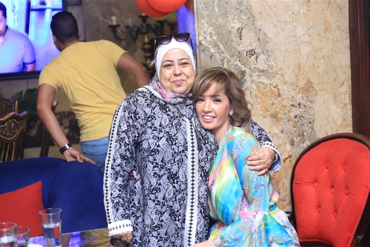 "محمد نور وحمادة الليثي" في افطار إحدى شركات الإنتاج الفني "محمد نور وحمادة الليثي" في افطار إحدى شركات الإنتاج الفني