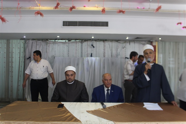 الزناتي يكرم حفظة القرآن الكريم من أبناء المعلمين