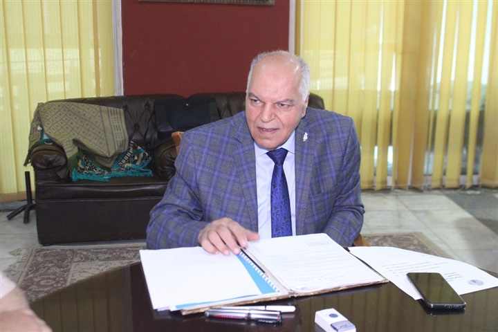 هيئة مكتب المعلمين تتفقد نادي الشاطئ وتوجه بسرعة انتهاء الترميمات