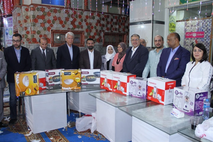 بالصور.. أهالى وقيادات حزبية وشعبية على مائدة إفطار مستقبل وطن بـإمبابة
