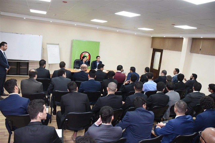 مدير البطولة ورئيس لجنة المتطوعين ومرافقي الفرق يلتقيان مرافقي الفرق ببطولة إفريقيا مدير البطولة ورئيس لجنة المتطوعين ومرافقي الفرق يلتقيان مرافقي الفرق ببطولة إفريقيا