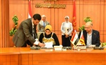 وزيرة الصحة تشهد توقيع عقود الدفعة الأولى من الأطقم الطبية والإدارية بمراكز ووحدات التأمين الصحي الشامل الجديد