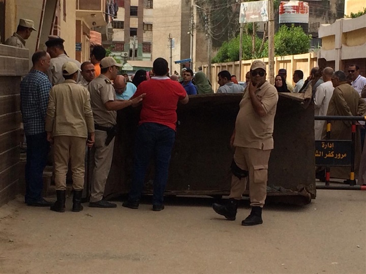 بالصور.. إجراءات أمنية مشددة حول محيط لجان الثانوية العامة بكفر الشيخ